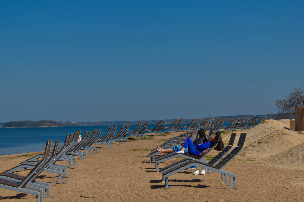 Как на курорте! Пляж №1 на Минском море преобразился (28)