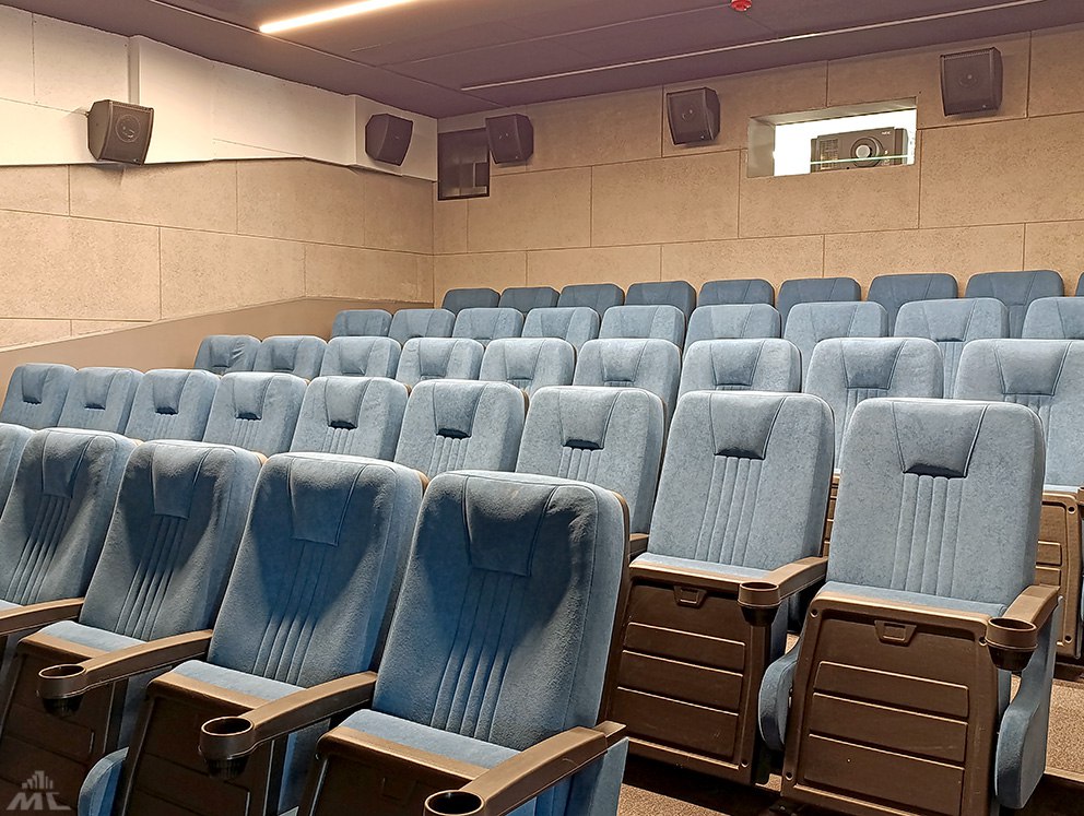 зал кинотеатра Москва в Минске