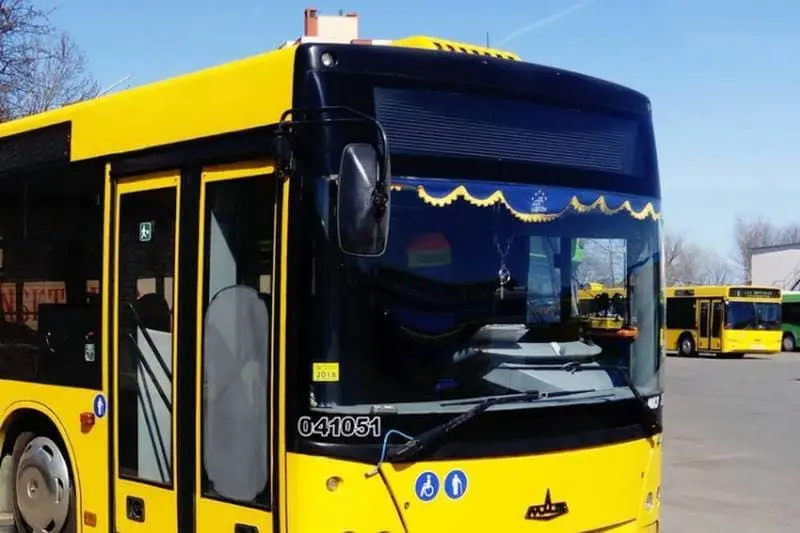 Пригородный автобус