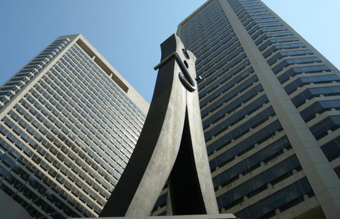 Памятник прищепке (Филадельфия, США)