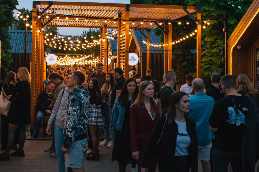 Лидбир двор