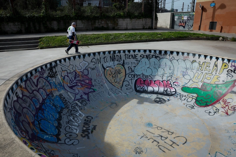 88-летний скейтер из Бильбао крушит стереотипы и бетон