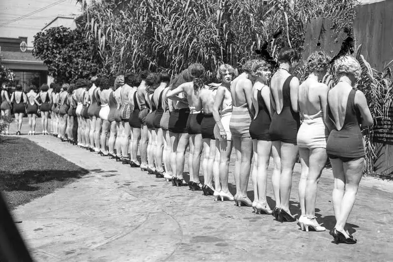 Конкурс красоты «Мисс ровная спина»