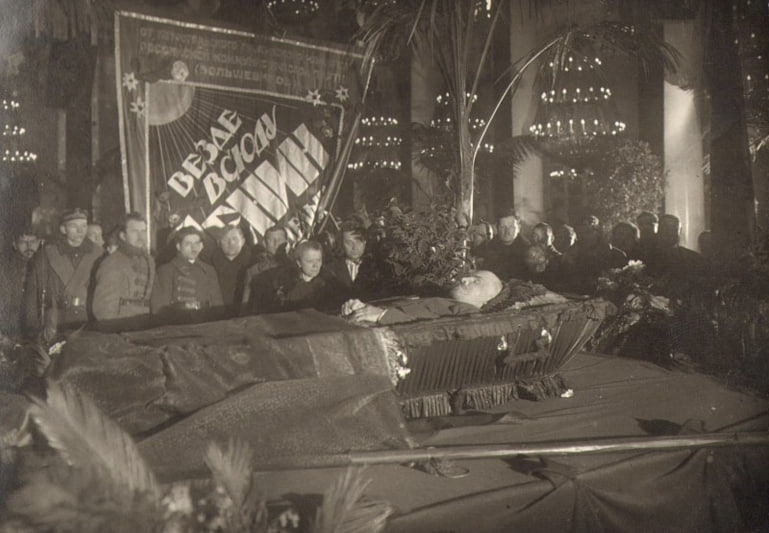 Ленин прощание