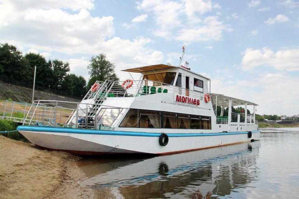 Теплоход, Днепр