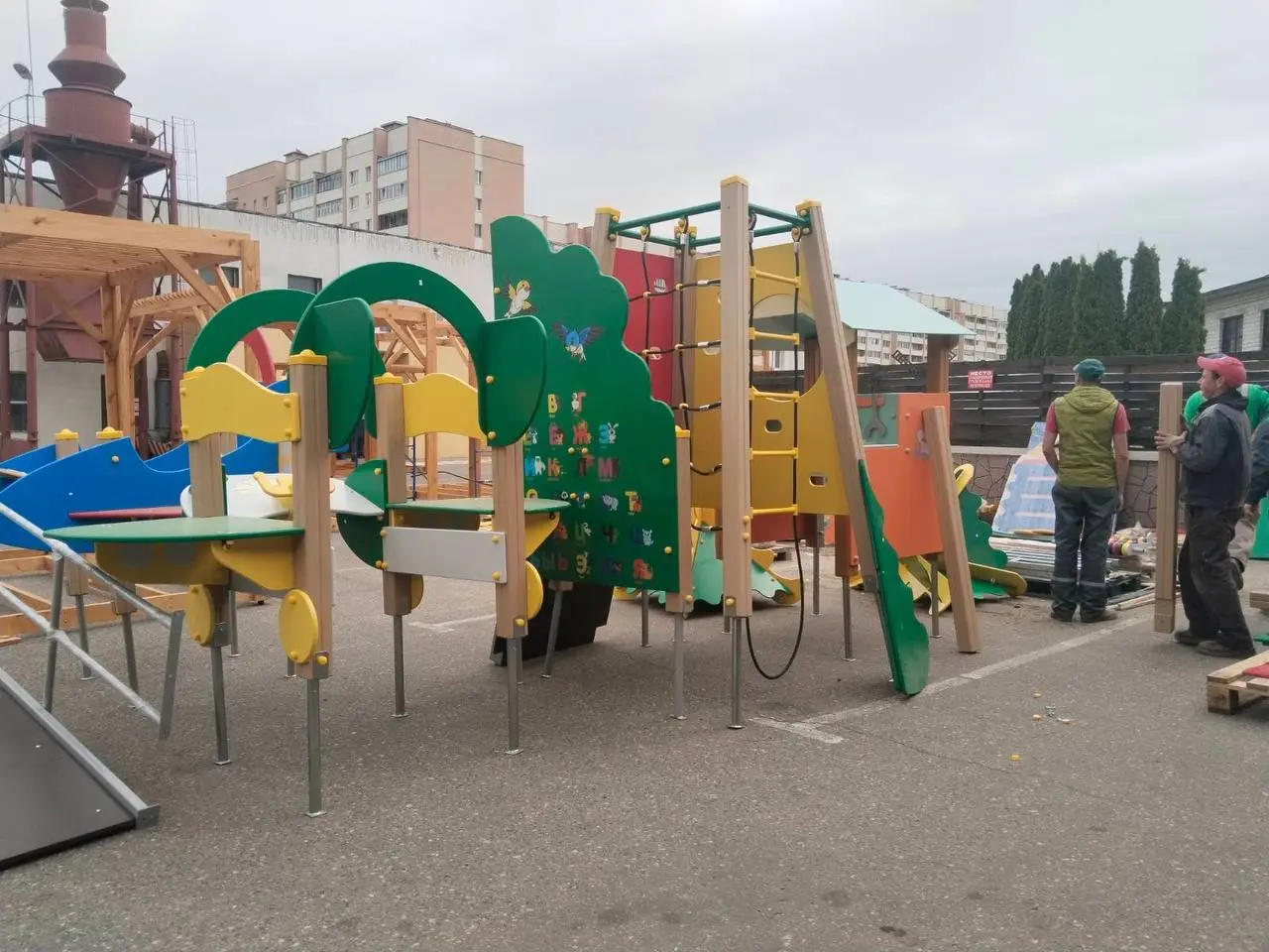 детская площадка 