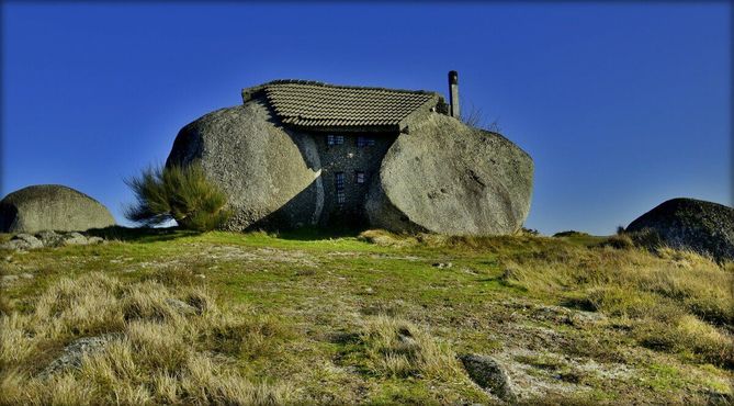 "Дом-камень" – архитектурный симбиоз природы и человеческого гения