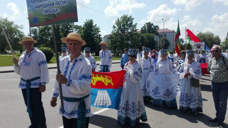 Дняпроўскія галасы ў Дуброўне