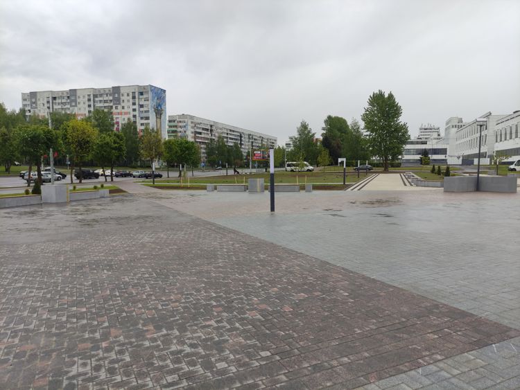 в Витебске открыли площадь Флага и Герба