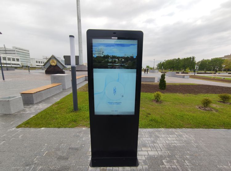 в Витебске открыли площадь Флага и Герба