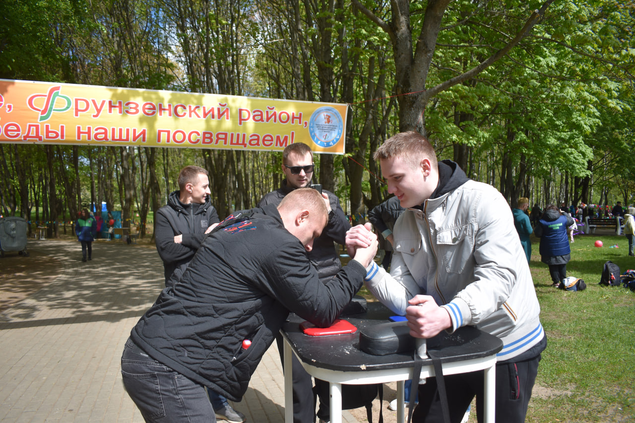 Минск празднует День Победы. Фоторепортаж (13)