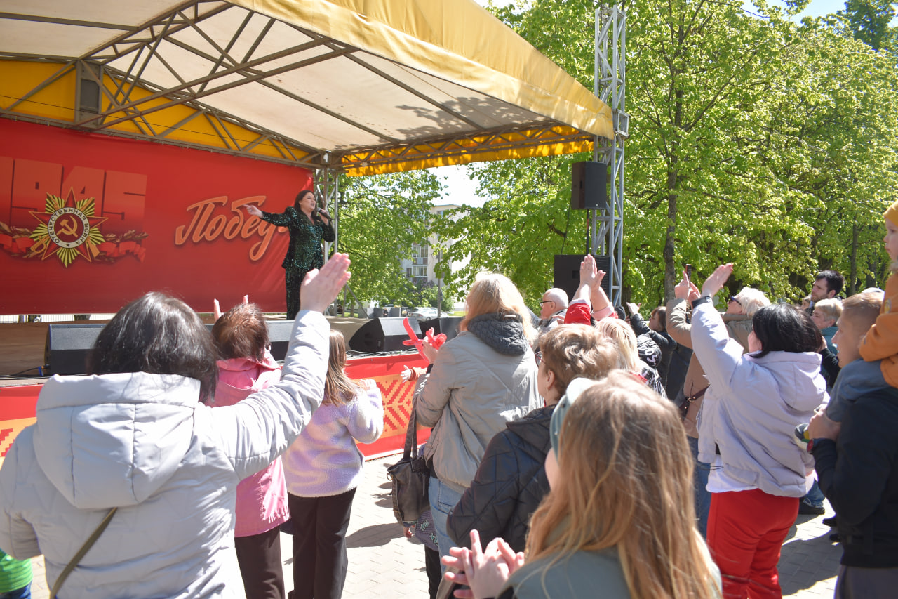 Минск празднует День Победы. Фоторепортаж (32)