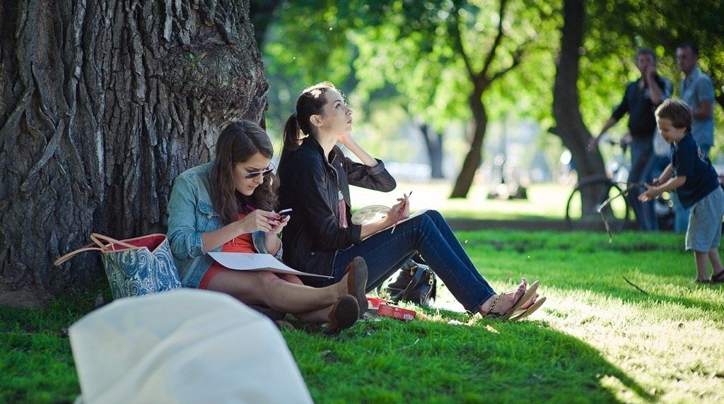 молодежь в парке
