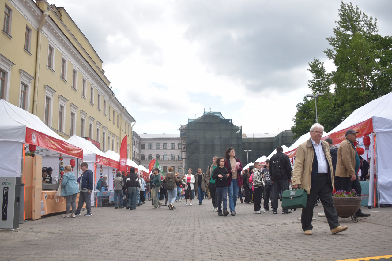 Китай праздник Минск