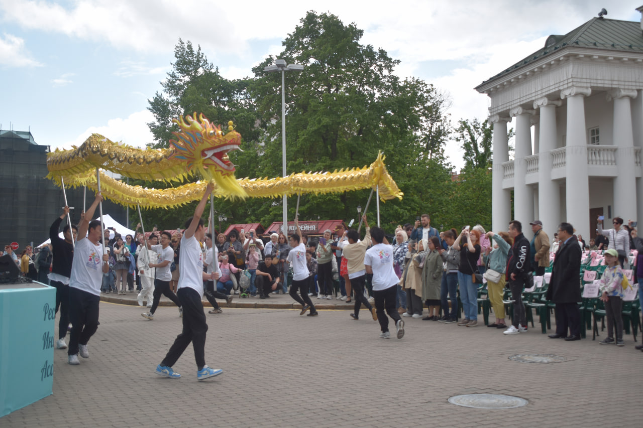 Китай праздник Минск