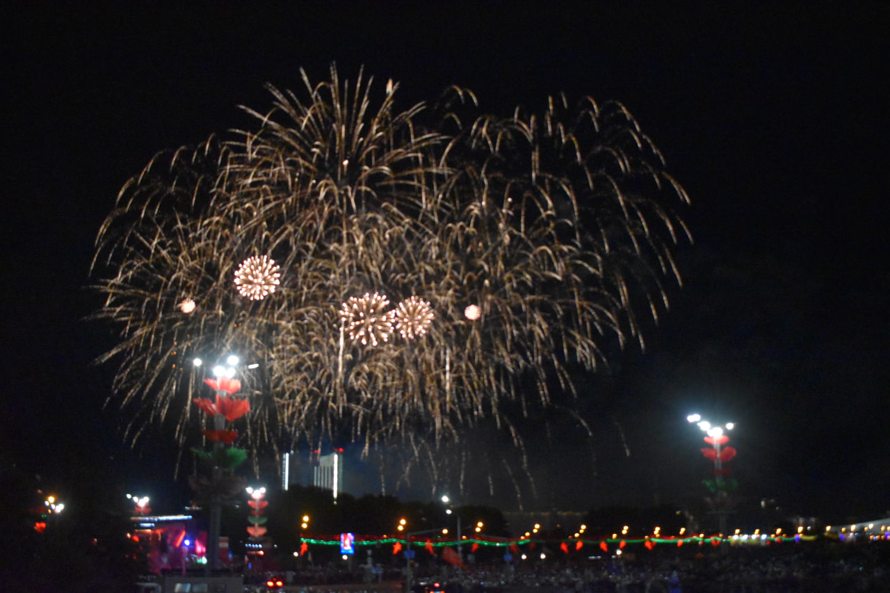 Сходили на парад и посмотрели салют что увидели Фоторепортаж (25)