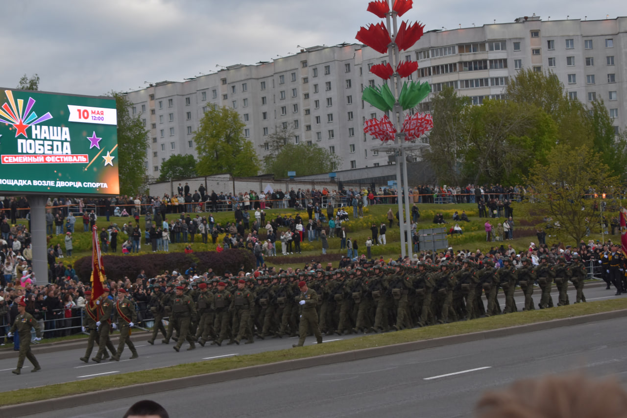 Сходили на парад и посмотрели салют что увидели Фоторепортаж (32)