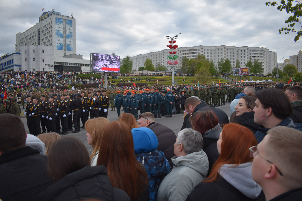 Сходили на парад и посмотрели салют что увидели Фоторепортаж (35)