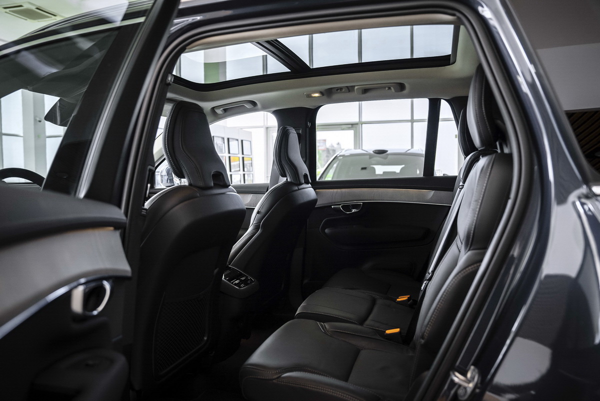 салон Volvo XC90 в Минске