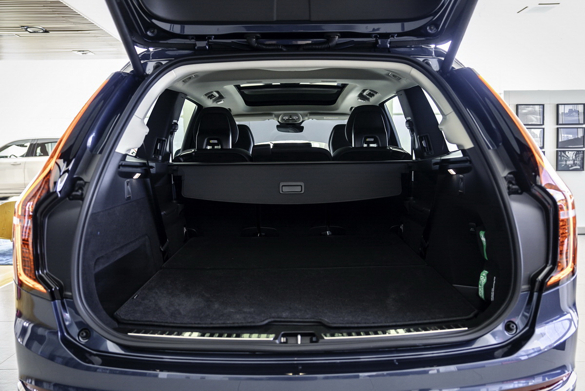 Volvo XC90 в Минске багажник