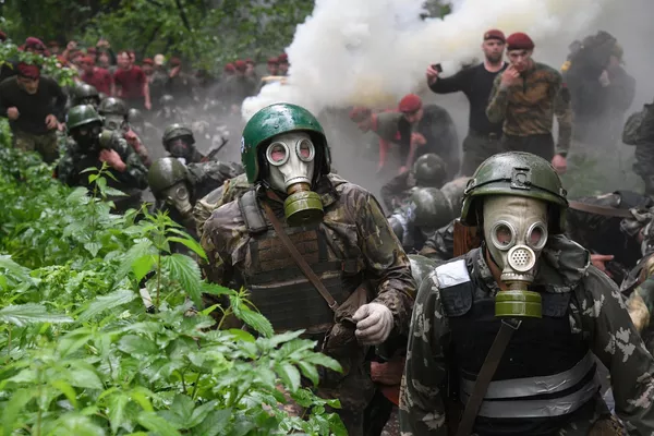 Спецназ в противогазе