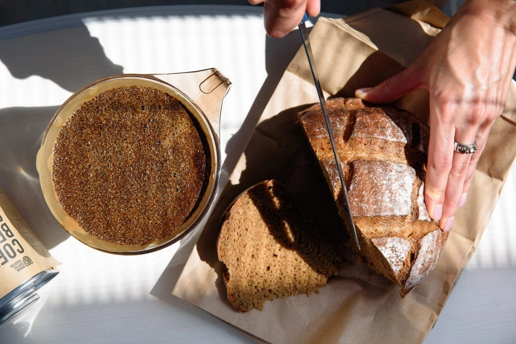 Кофе и хлеб