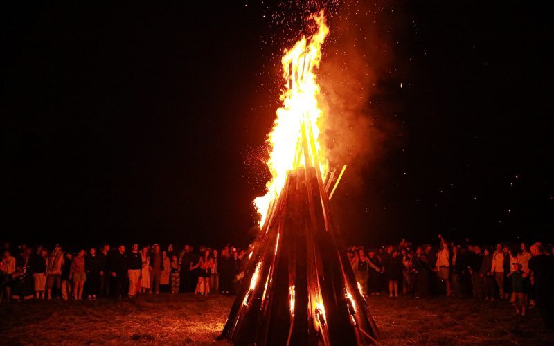 Костер на фестивале