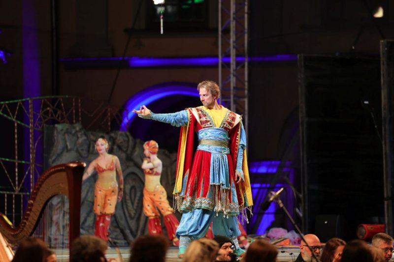 Более 4 тысяч зрителей: МТС поддержал юбилейный театральный open-air Большого театра в Несвиже