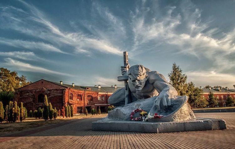 Брестская крепость