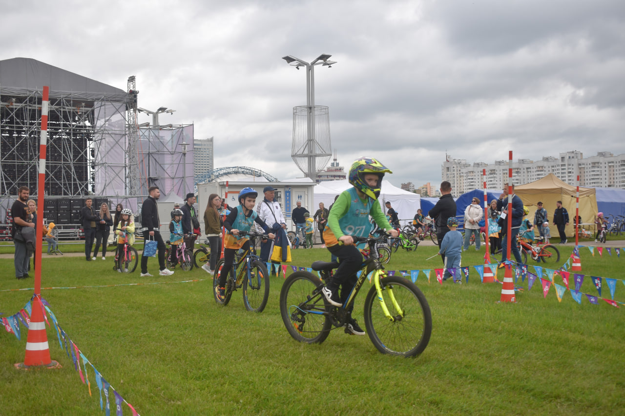 Viva Ровар Велокарнавал