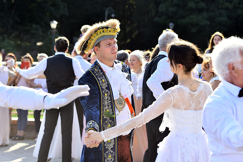 бал на набережной 2024