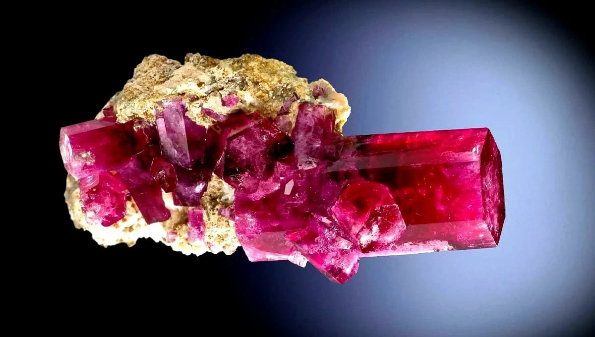 Красный берилл