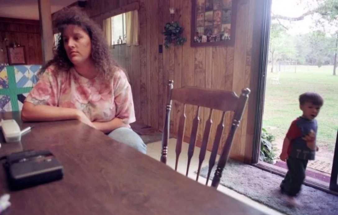 тонда диккерсон 10 миллионов горя: как выигрыш в лотерею разрушил жизнь простой официантки