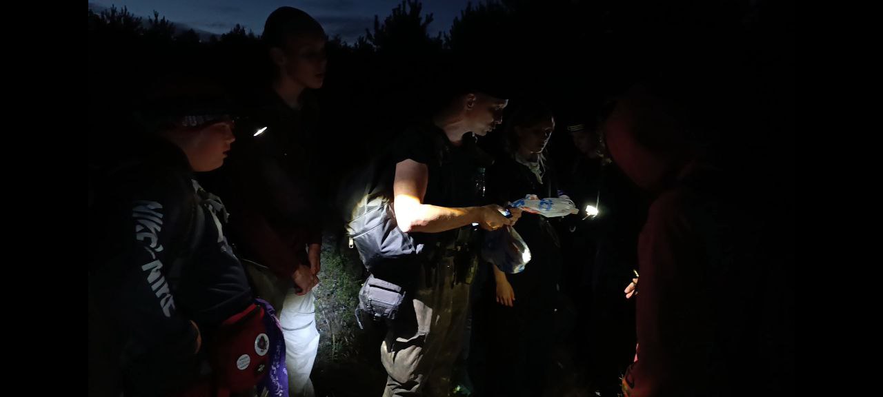 фонарь темнота