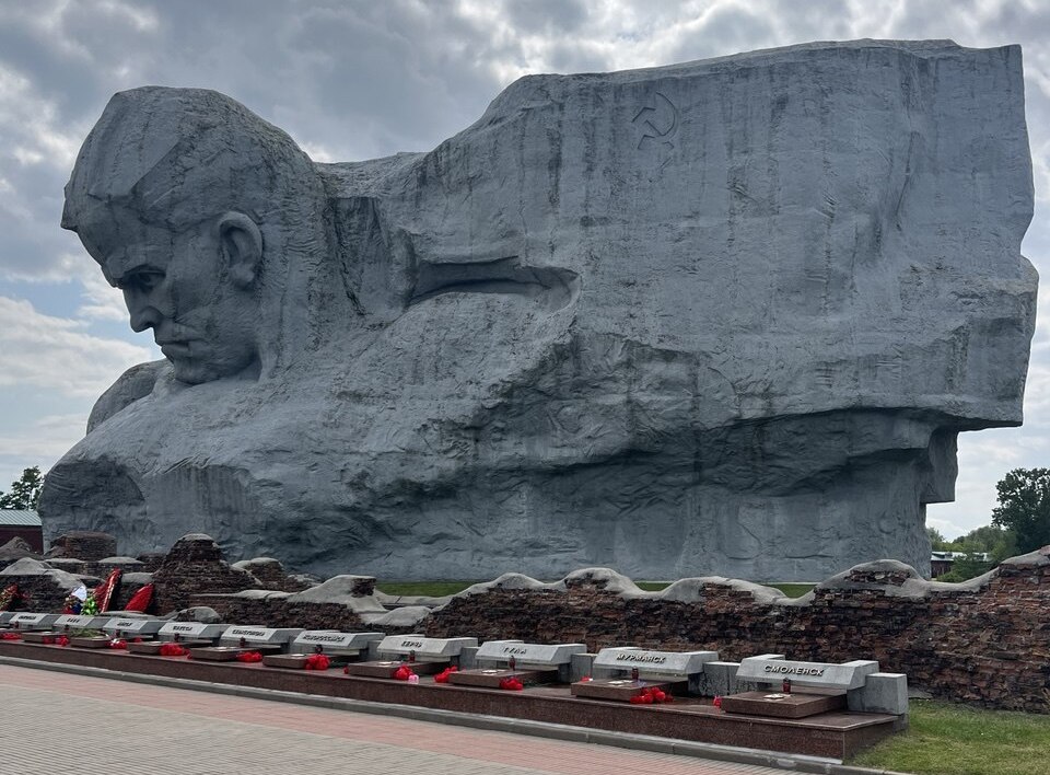 ремонт монумента мужество Брестская крепость