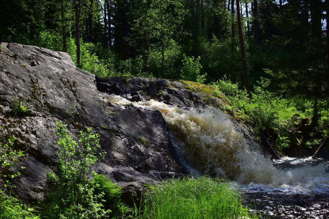 Нижний Койриноя река водопад Карелия