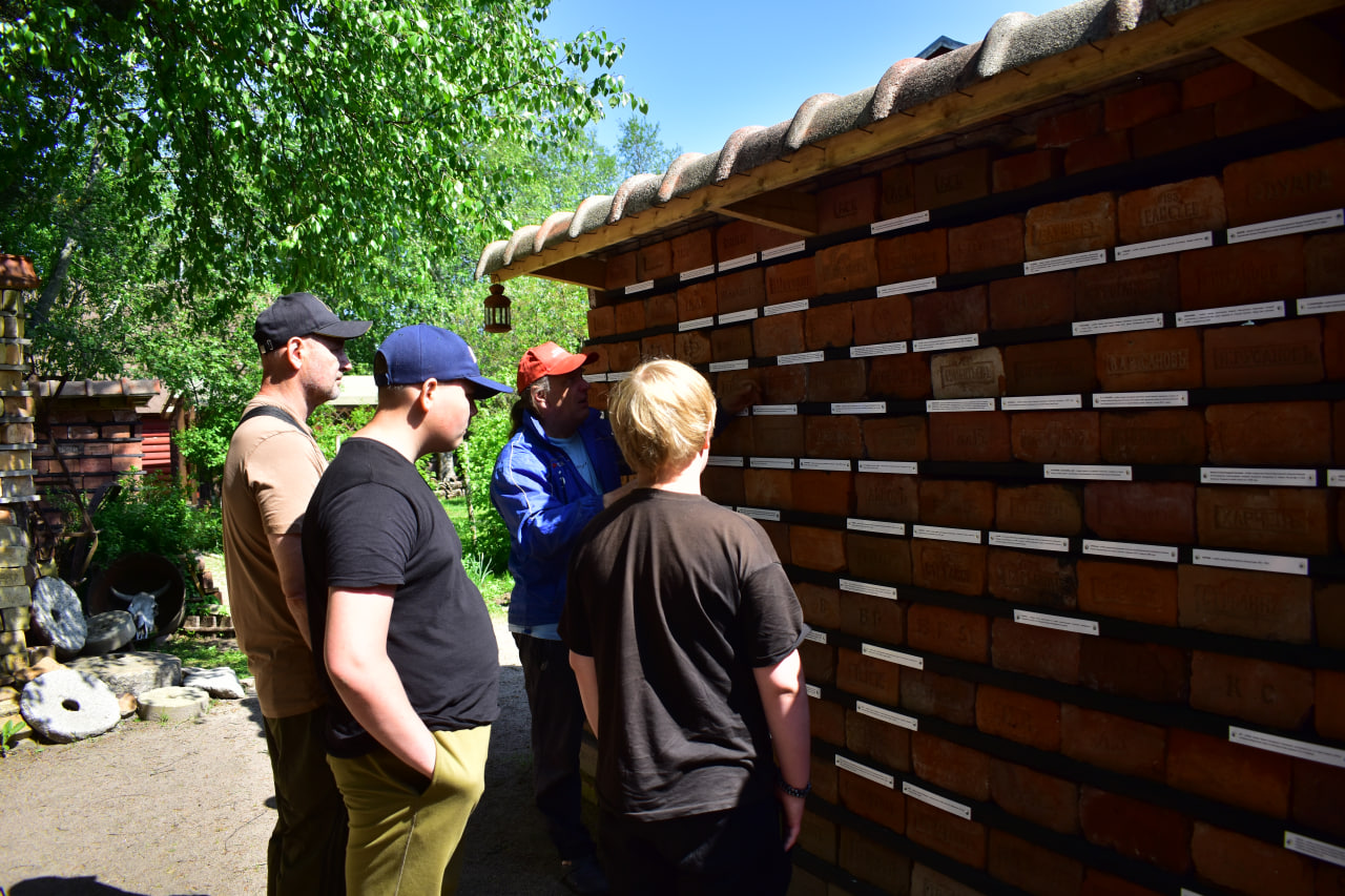 Карелия Кирпичный дворик Юляристиоя