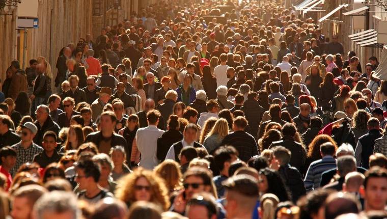 люди демография толпа