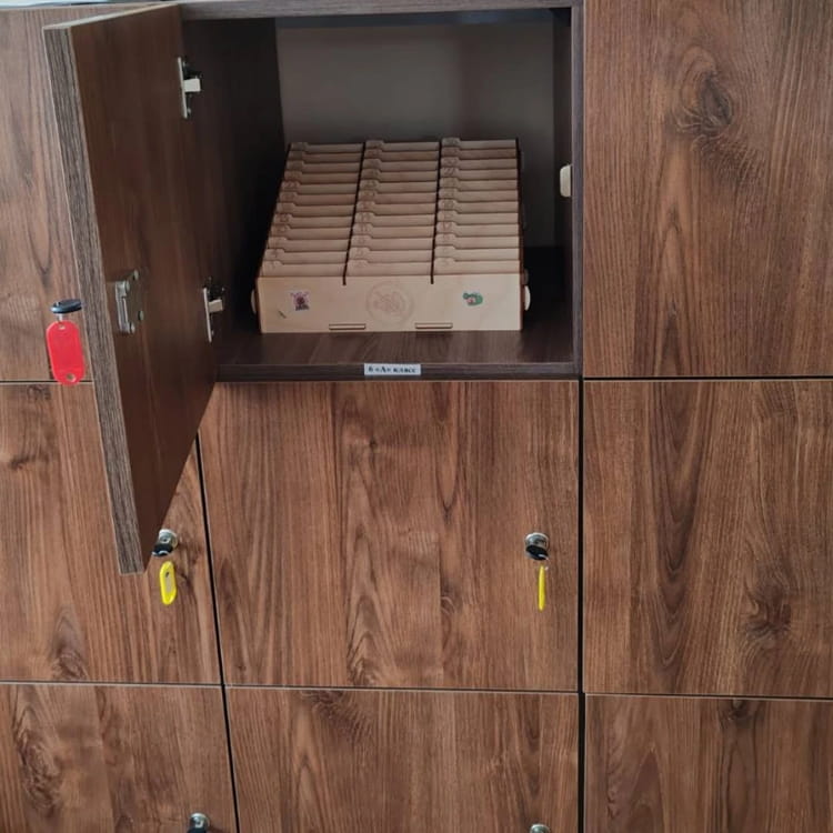 система хранения телефонов