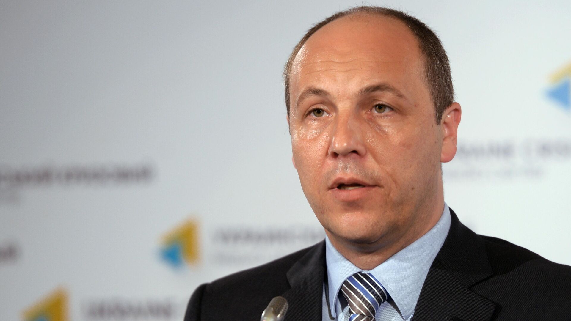 андрей парубий