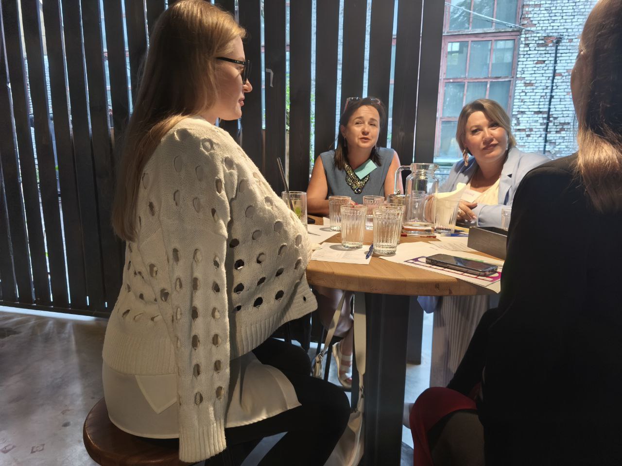 афина жещины