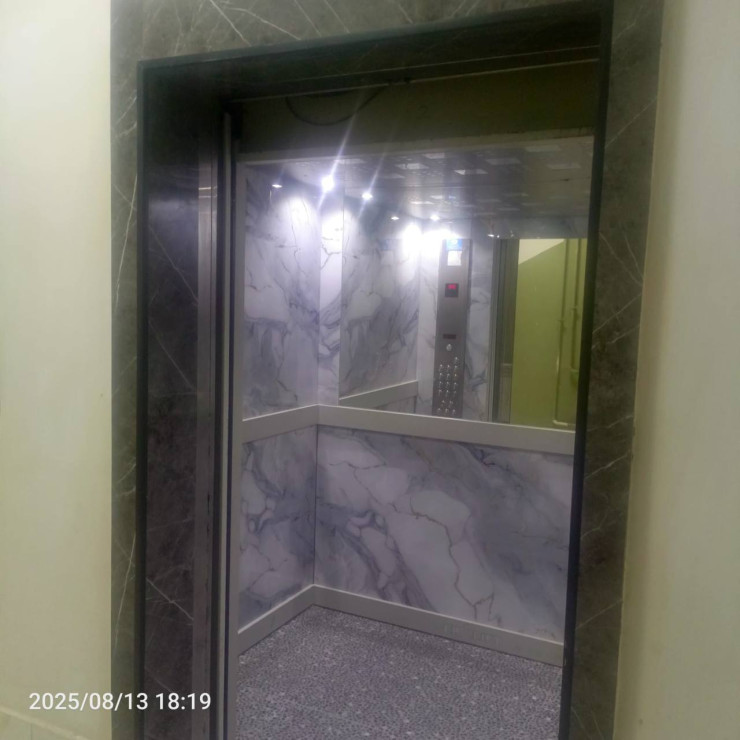 лифт рухнул с 9 этажа с девочкой внутри