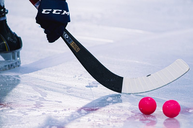 Хоккей с мячом