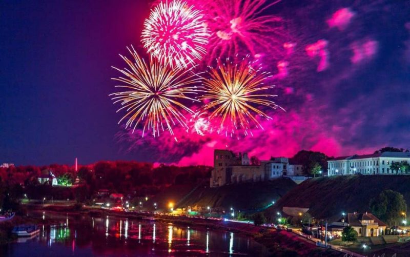 Сырный фестиваль, выступление флайбордистов и концерт Мари Краймбрери — Гродно отметит День города 