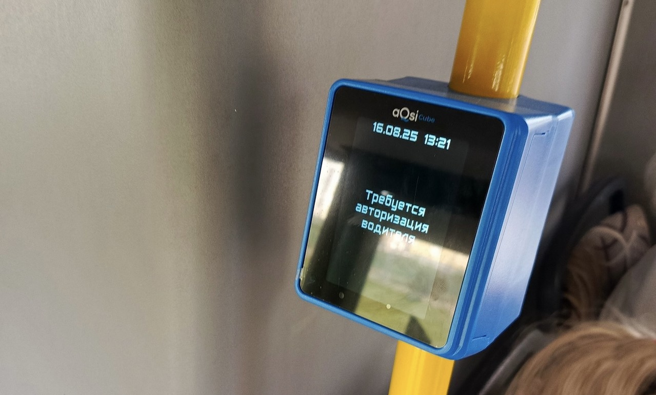 В гродненских автобусах появились устройства для электронной оплаты проезда 