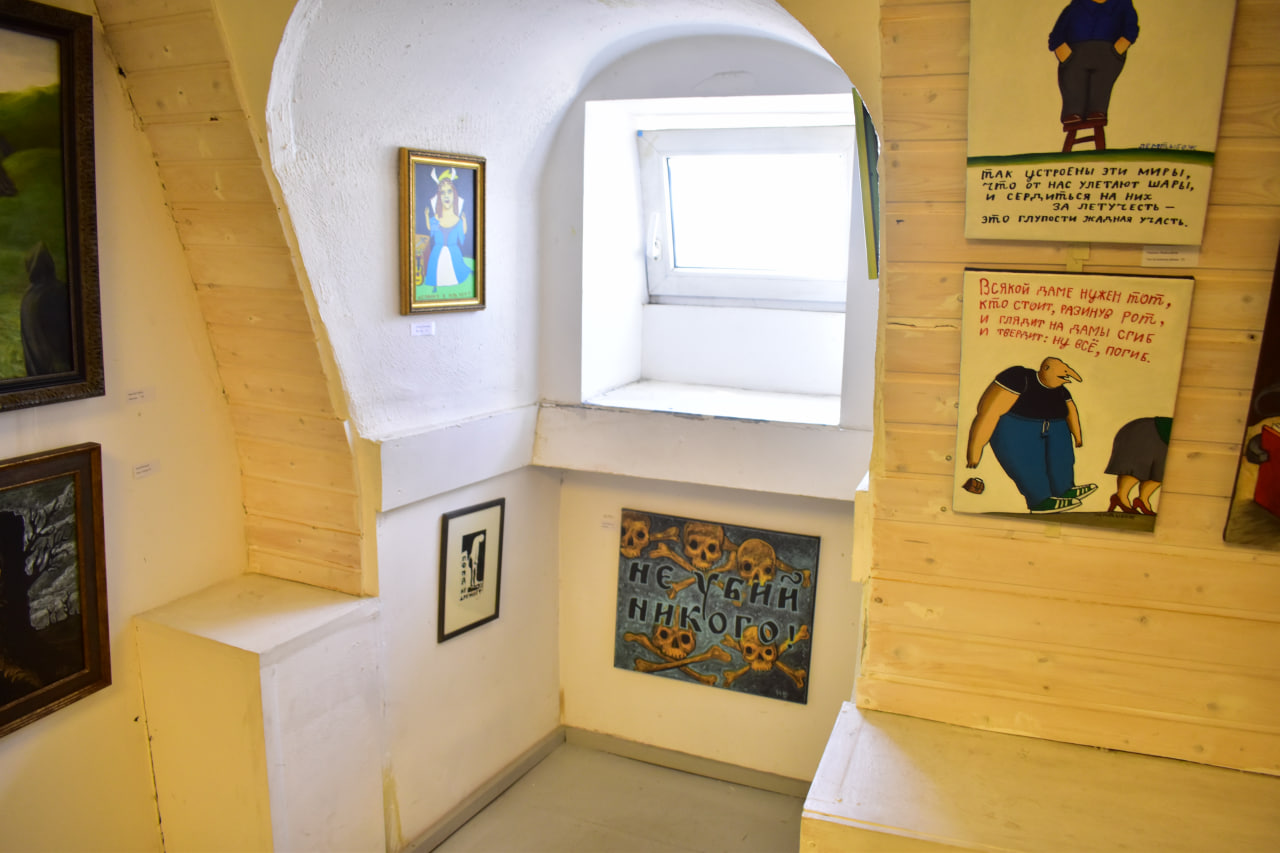 Санкт-Петербург галерея Свиное рыло