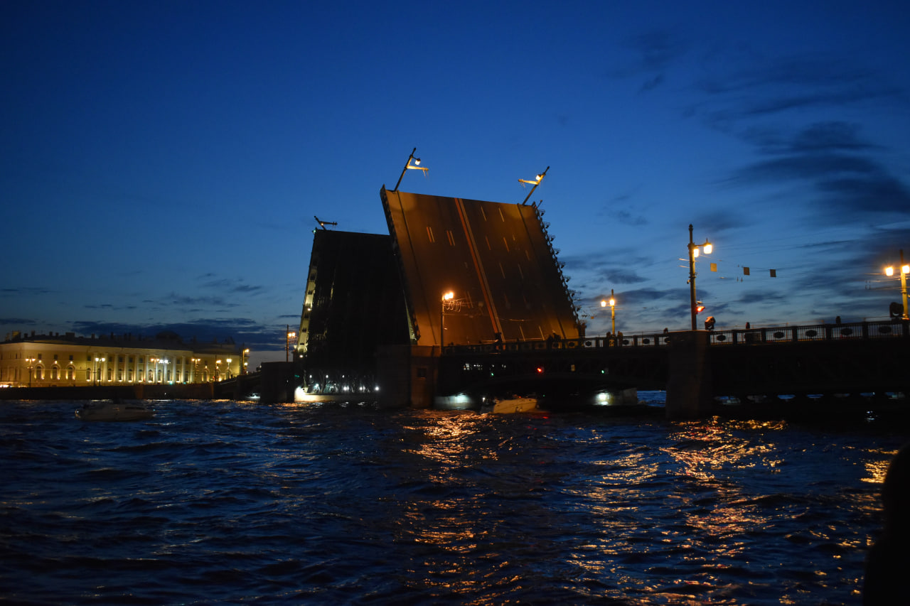 Санкт-Петербург разводка мостов