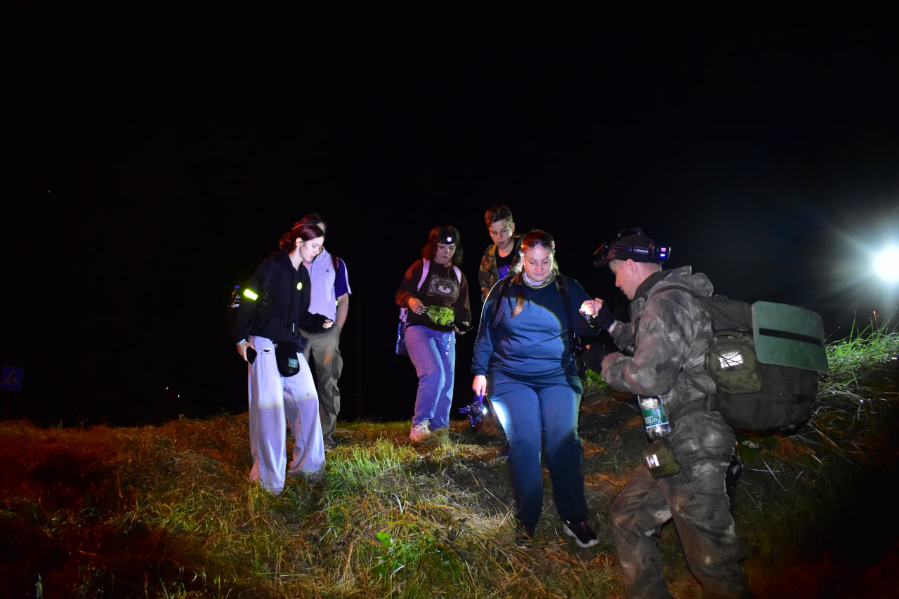 поход туристы туризм 