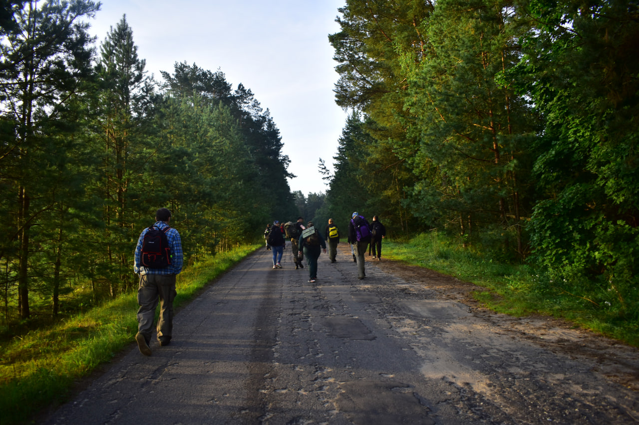 поход туристы туризм 