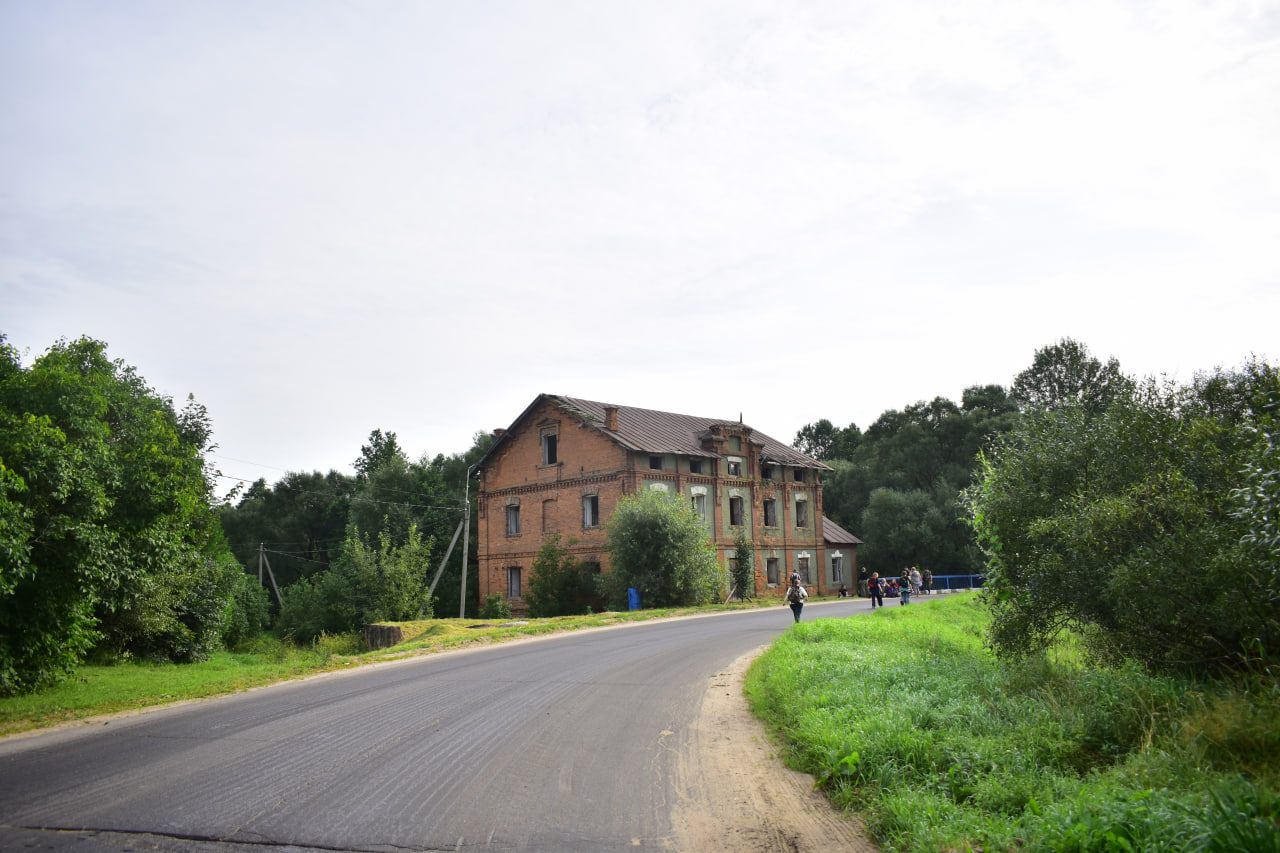 поход туристы туризм мельница Городок